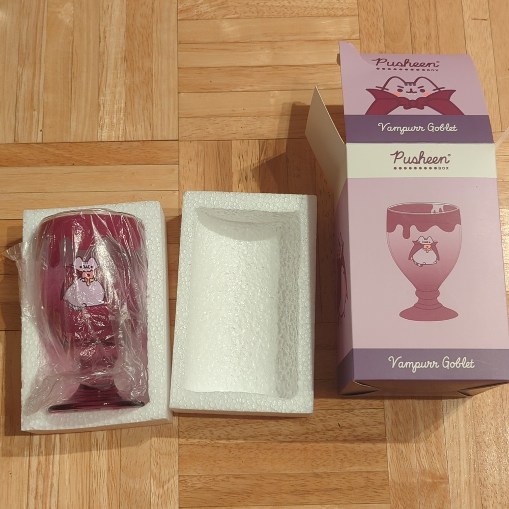 Pusheen Vampire Glass - Picture 5 of 5